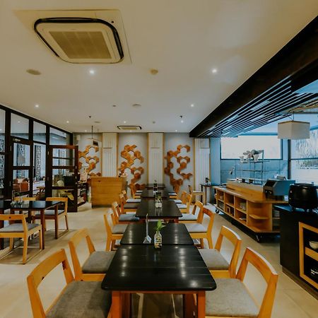 Ayaartta Hotel Malioboro Джок'якарта Екстер'єр фото