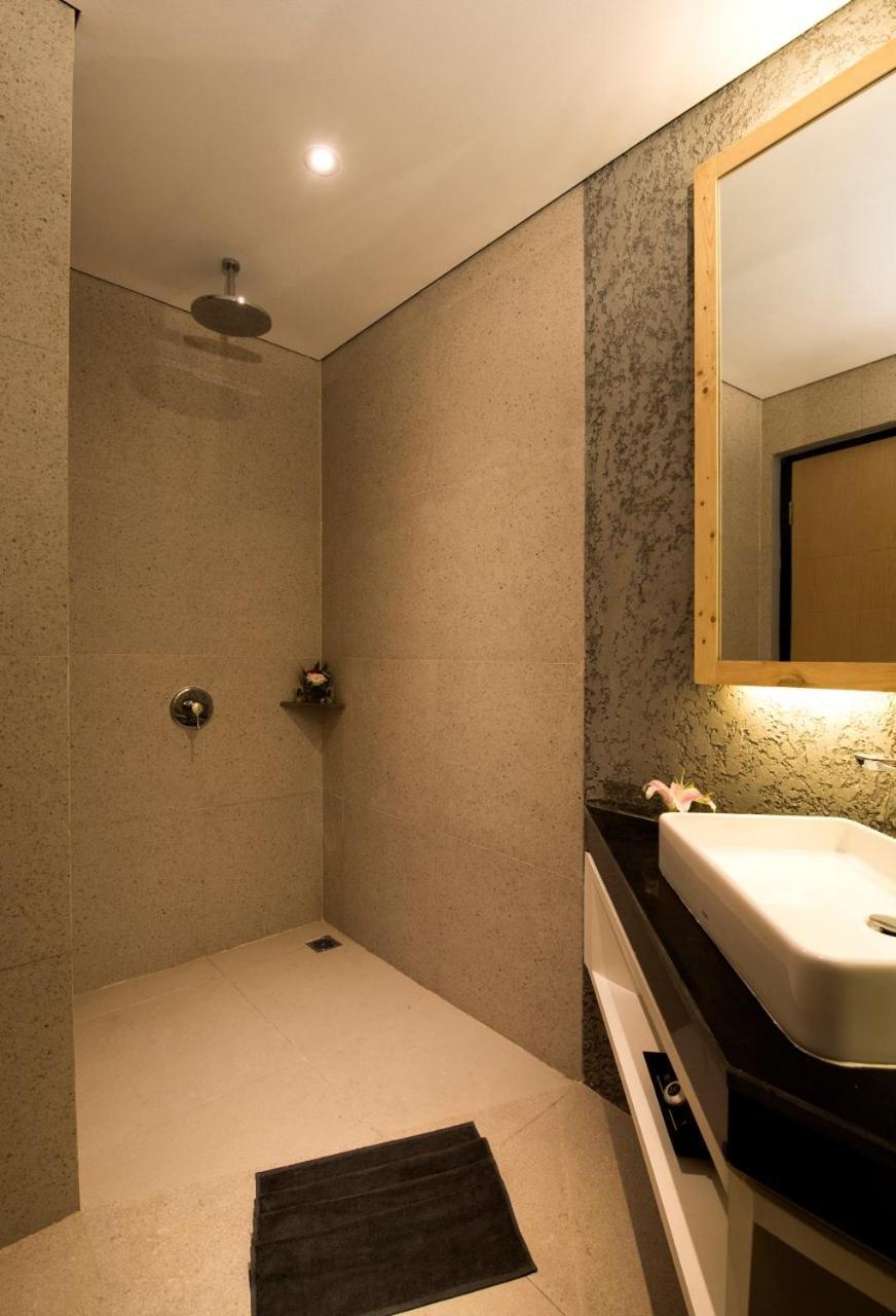 Ayaartta Hotel Malioboro Джок'якарта Екстер'єр фото