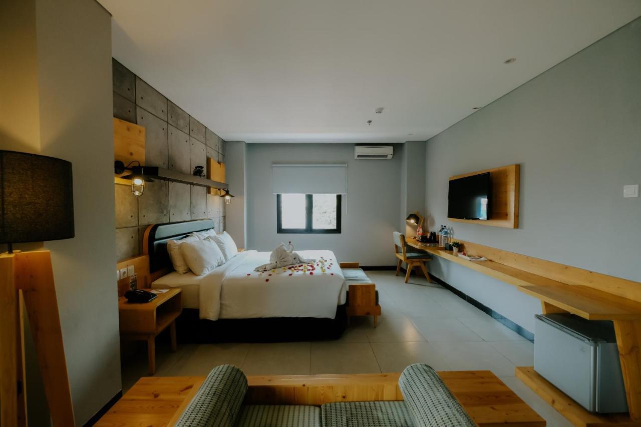Ayaartta Hotel Malioboro Джок'якарта Екстер'єр фото